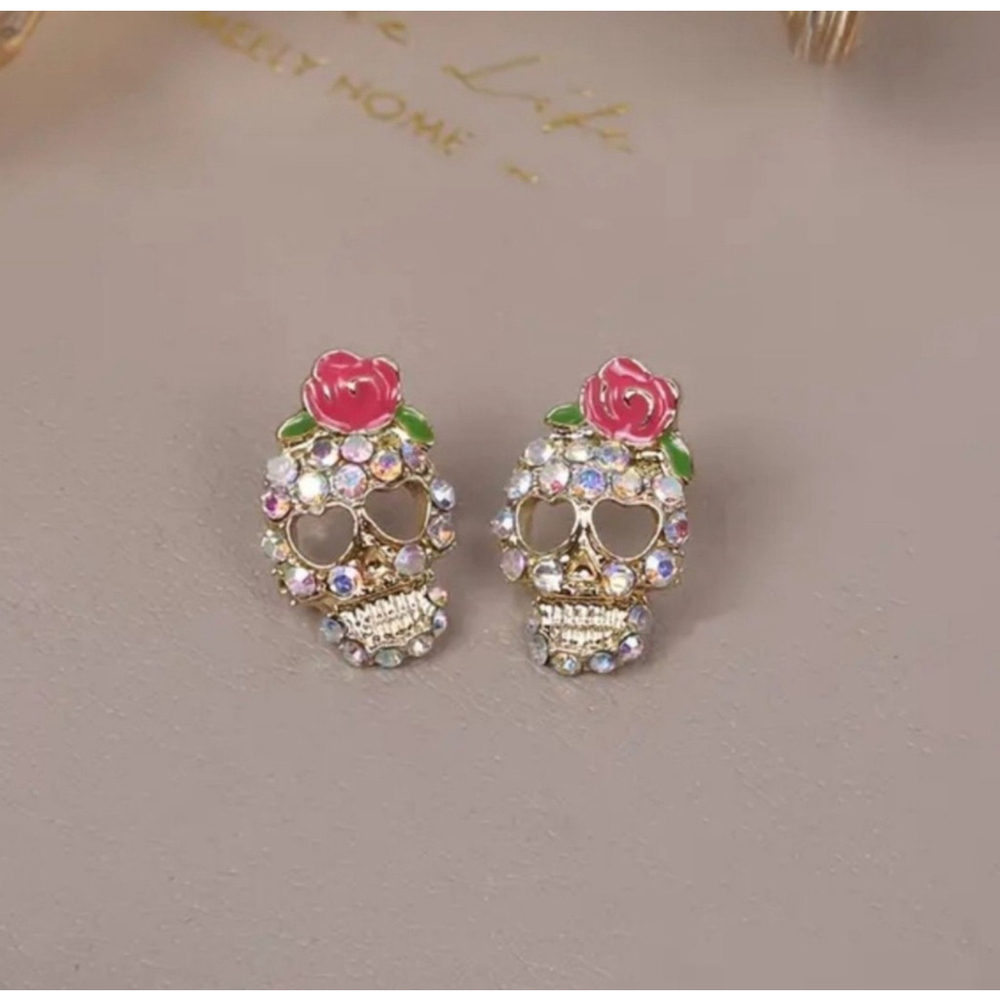 Skull Studded Earrings